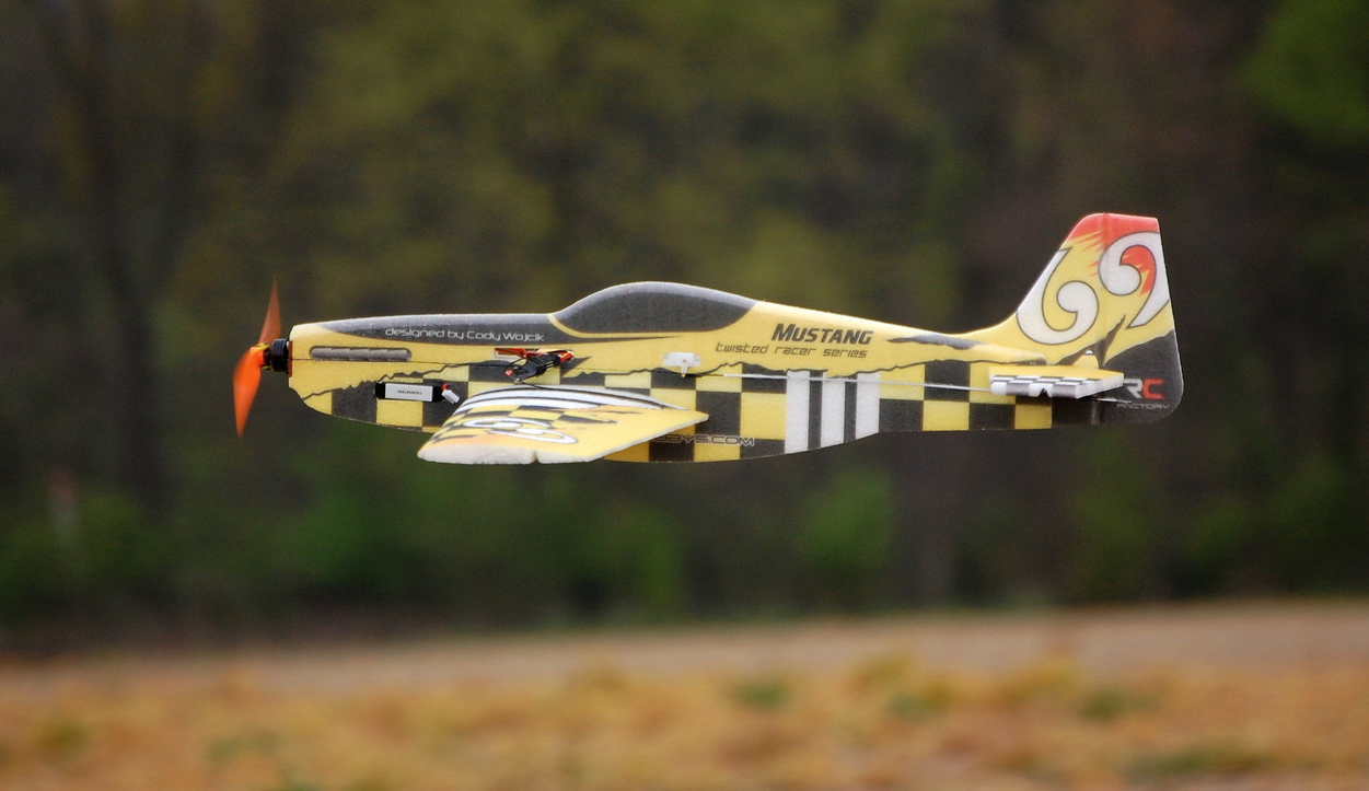 Mustang Jaune EPP 780mm Rc Factory Racer